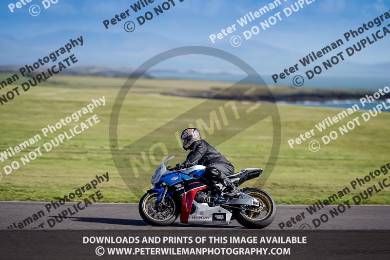 anglesey no limits trackday;anglesey photographs;anglesey trackday photographs;enduro digital images;event digital images;eventdigitalimages;no limits trackdays;peter wileman photography;racing digital images;trac mon;trackday digital images;trackday photos;ty croes